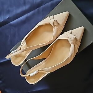 NEW IN BOX Banana Republic Knotted Sling, Size 8, Pink Champagne